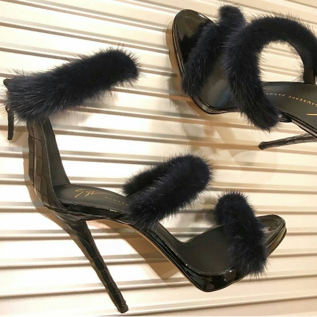 GIUSEPPE ZANOTTI “Winter Harmony” heels
